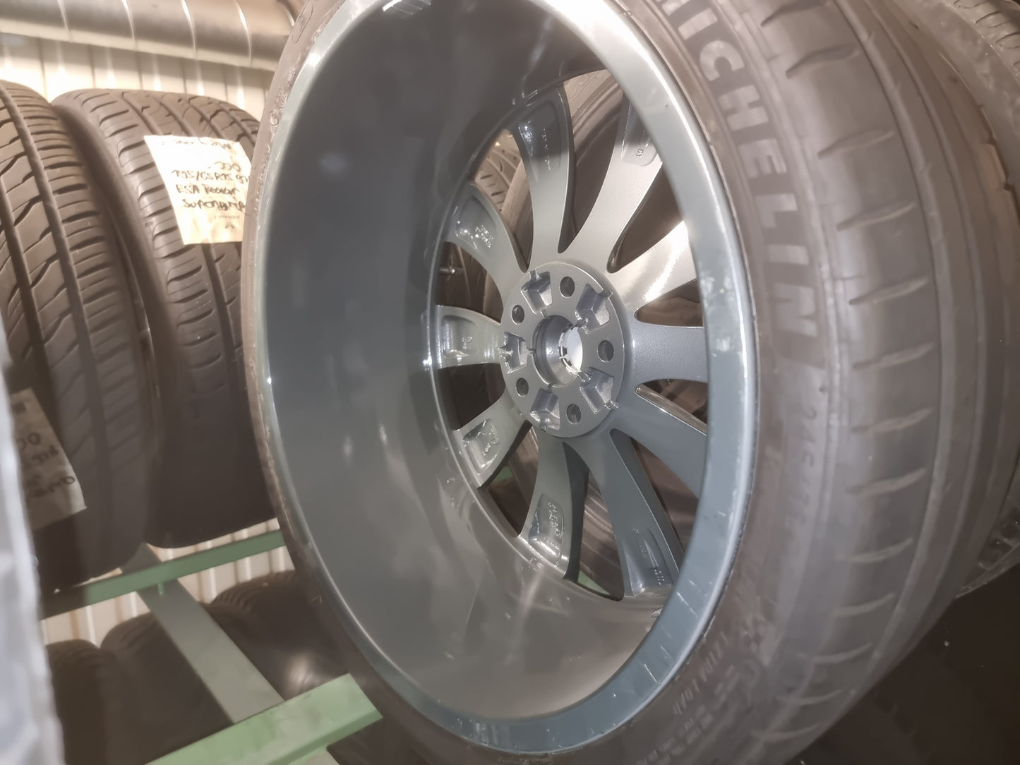 2012-2020 | Model S 21" Turbine Wheel and Tire Package